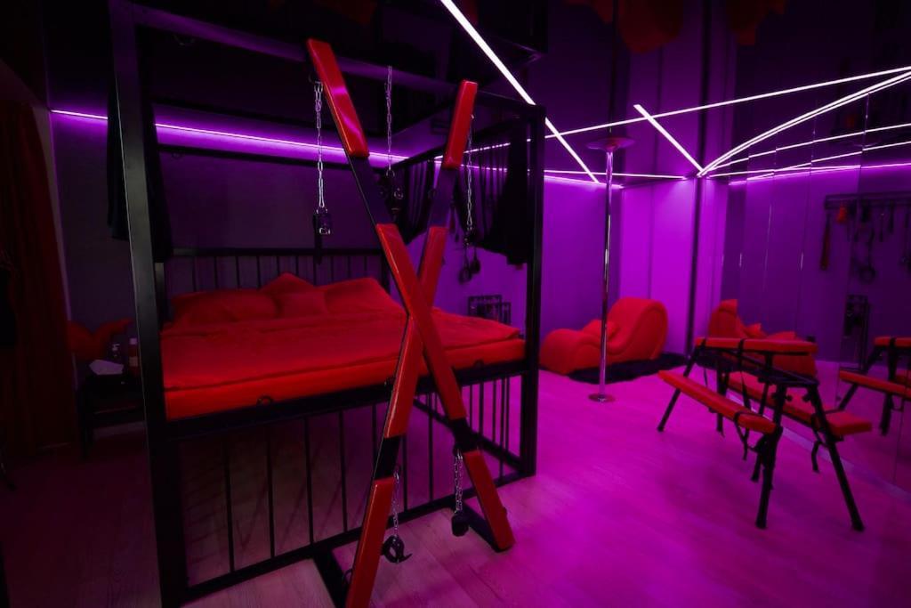 Bdsm Apartman V Bratislave -Adults Only 布拉迪斯拉发 外观 照片